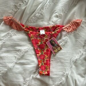 Strawberry Milk MOB Citrus Kiss Bottom